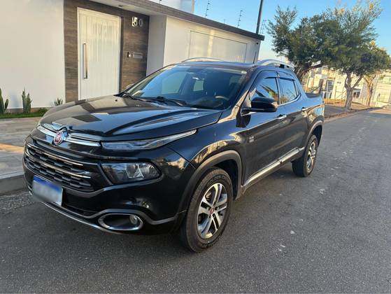 FIAT TORO 2.0 16V TURBO DIESEL VOLCANO 4WD AT9 FIAT TORO 2.0 16V TURBO DIESEL VOLCANO 4WD AT9